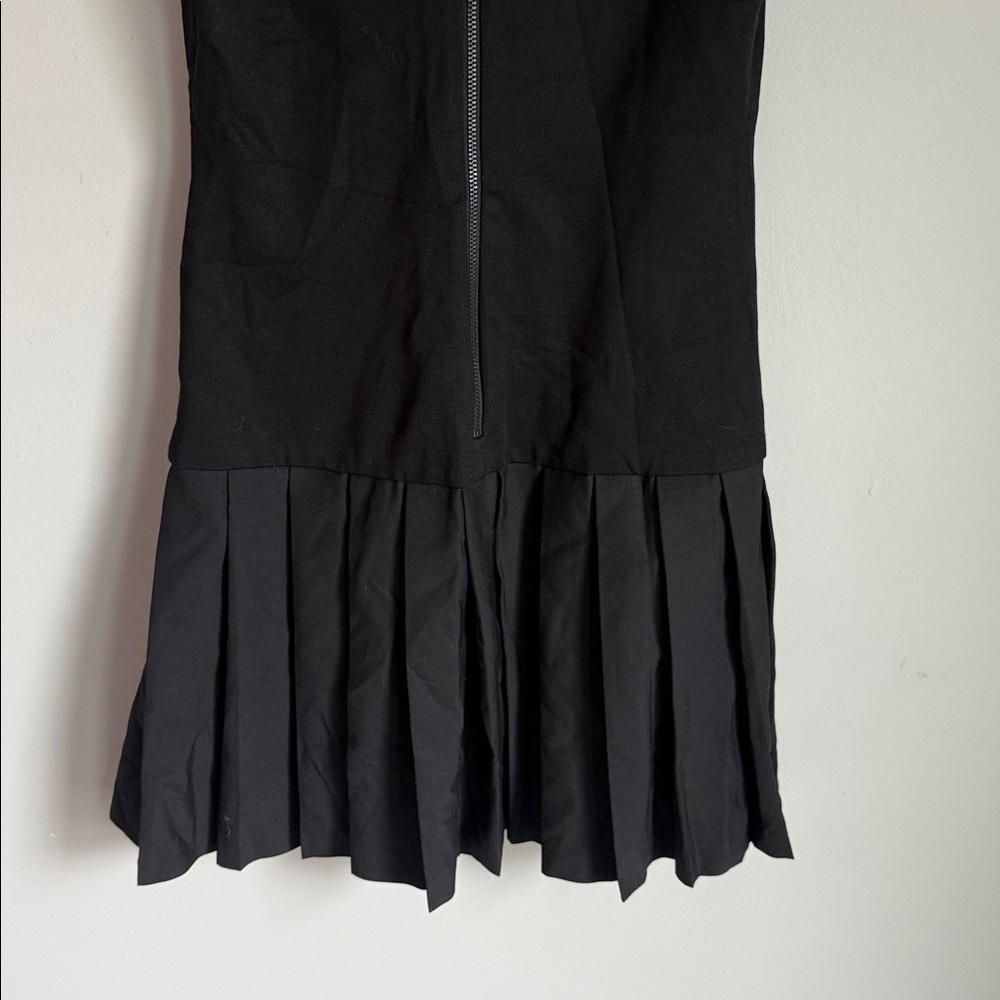 NEW Alice and Olivia Collared Pleated Drop Waist Dress 4 - Picture 7 of 14